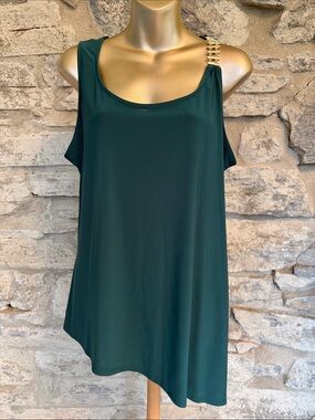 Asymmetrical top with gold shoulder detail